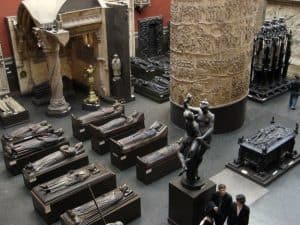 Victoria-Albert-pillars