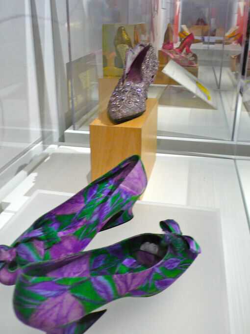 bata shoe museum, toronto The Traveler�s Way