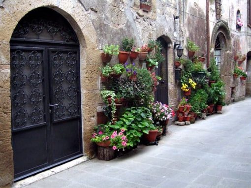 Alleyways in Pitigliano, Italy