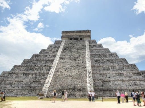 Pyramid at Chichen Itza Yucatan Peninsula Mexico