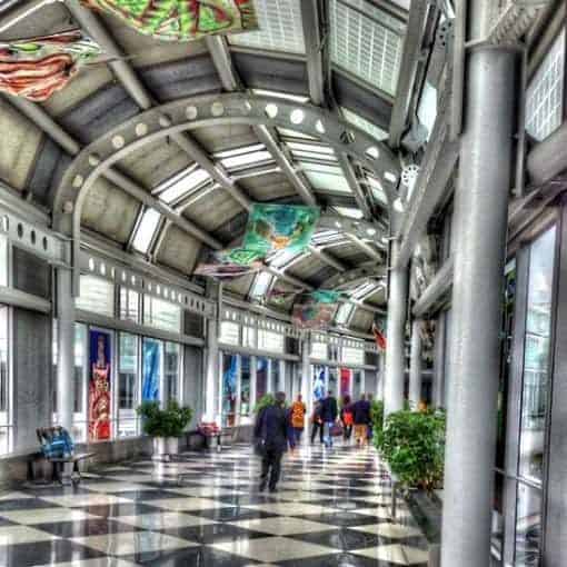 Bridge walkway between Terminal 1 and 2 at Chicago OHare airport