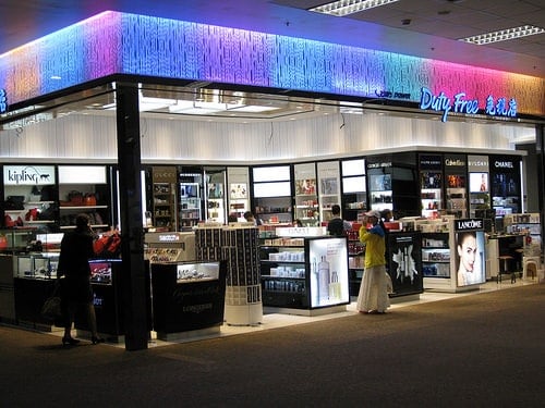 duty free shopping photo