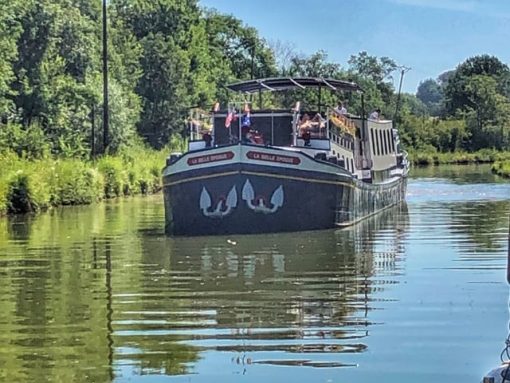 Sailing on La Belle Epoque on the burgunday canals with european waterways.